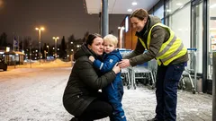 Lyhyt tarina: Yksi kuulutus keskeytti häälistan – ja paljasti ihmisistä jotain yllättävää