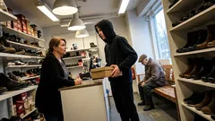 Lyhyt tarina: Myymälässä minua ei nähty lainkaan – kunnes yksi kommentti hiljensi kaiken