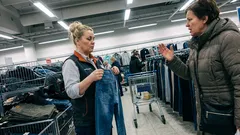 Lyhyt tarina: Farkkuhyllyllä kuulin lauseen, jota en ollut valmis kuulemaan