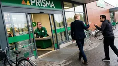 Lyhyt tarina: Hylkäsin yhden kaveripyynnön, ja seuraavana päivänä pomo pyysi toimistoon