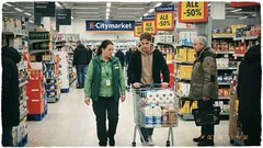 Lyhyt tarina: Prismassa kassa pysäytti koko jonon – en arvannut miksi