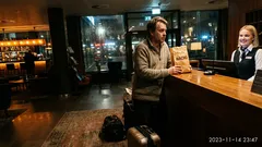 Lyhyt tarina: Yövuorossa puhelin soi – ja huoneesta löytyi odottamaton ”vika”