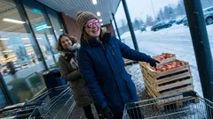 Lyhyt tarina: Ensimmäinen työvuoroni päättyi oudosti, kun asiakas vaati yhtä asiaa