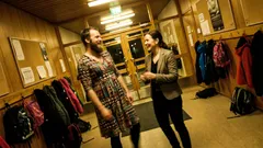 Tarina: Poika pyysi tulla kouluun uudessa asussa – maanantaina ovi avautui