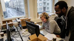 Lyhyt kertomus: Yksi iltavuoron puhelu sai minut laskemaan headsetin pöydälle