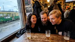 Tositarina: Yksi kulunut vitsi seurasi mukanani lapsuudesta Kallion afterworkille asti