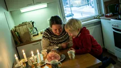 Lyhyt tarina: Joulupöydässä isä esitti aina saman arvoituksen – viime vuonna kerroin sen itse