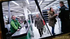 Lyhyt tarina: Mummo pudotti kympin käytävälle – ja sitten tapahtui jotain odottamatonta