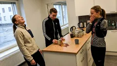 Lyhyt tarina: Isän typerä jääkaappivitsi, joka palasi yllättäen vuosien päästä