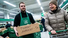 Lyhyt tarina: Asiakas vaati yhtä vihannesta, eikä mikään hyllyssä kelvannut