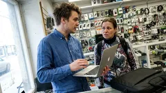 Tositarina: Asiakas toi läppärinsä huoltoon ja vaati apua “spartalaisiin”