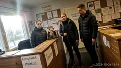 Lyhyt tarina: Heitin vitsin koirahoitolassa – ja myrsky päätti jatkaa punchlinea