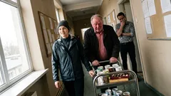 Lyhyt tarina: Taukohuoneen kaappi alkoi täyttyä, ja joku jäi kiinni hiljaisuudessa