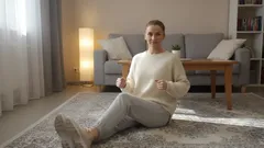 Vain yksi harjoitus - ja se hyödyttää alaselkää, kaulaa, kasvoja ja jopa vähentää reisien selluliittia. Puhutaanpa peppukävelystä