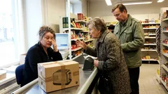 Lyhyt tarina: Palautusjonossa tapahtui jotain, mikä sai koko rivin hiljenemään