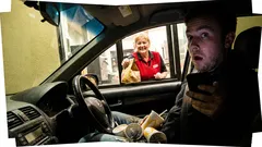 Lyhyt tarina: Lounasruuhkassa kuulin huudon, joka sai minut lyömään ikkunan kiinni