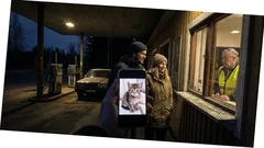 Lyhyt tarina: Yökassalla katse pysähtyi pyyntööni – ja sitten hän juoksi takahuoneeseen