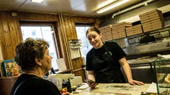 Lyhyt tarina: Pizzerian puhelin ei lakannut soimasta – päätin kerran vastata toisin