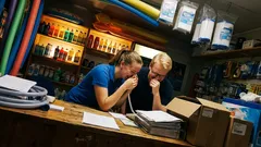 Lyhyt tarina: Yksi heinäkuinen puhelu allasliikkeeseen jäi vaivaamaan vielä vuosiksi