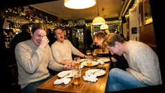 Tositarina: Isän typerä vitsi japaniksi syksystä palasi baarissa vuosia myöhemmin