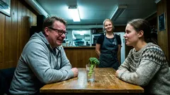 Tarina: Isän vesitilaus ravintolassa johti yllättävään vastaukseen