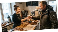 Lyhyt tarina: Hän väitti tuntevansa omistajan – sitten ovi kilahti