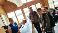 Lyhyt tarina: Kello 22 tuli bussillinen teinejä – ja tajusin varautuneeni väärään